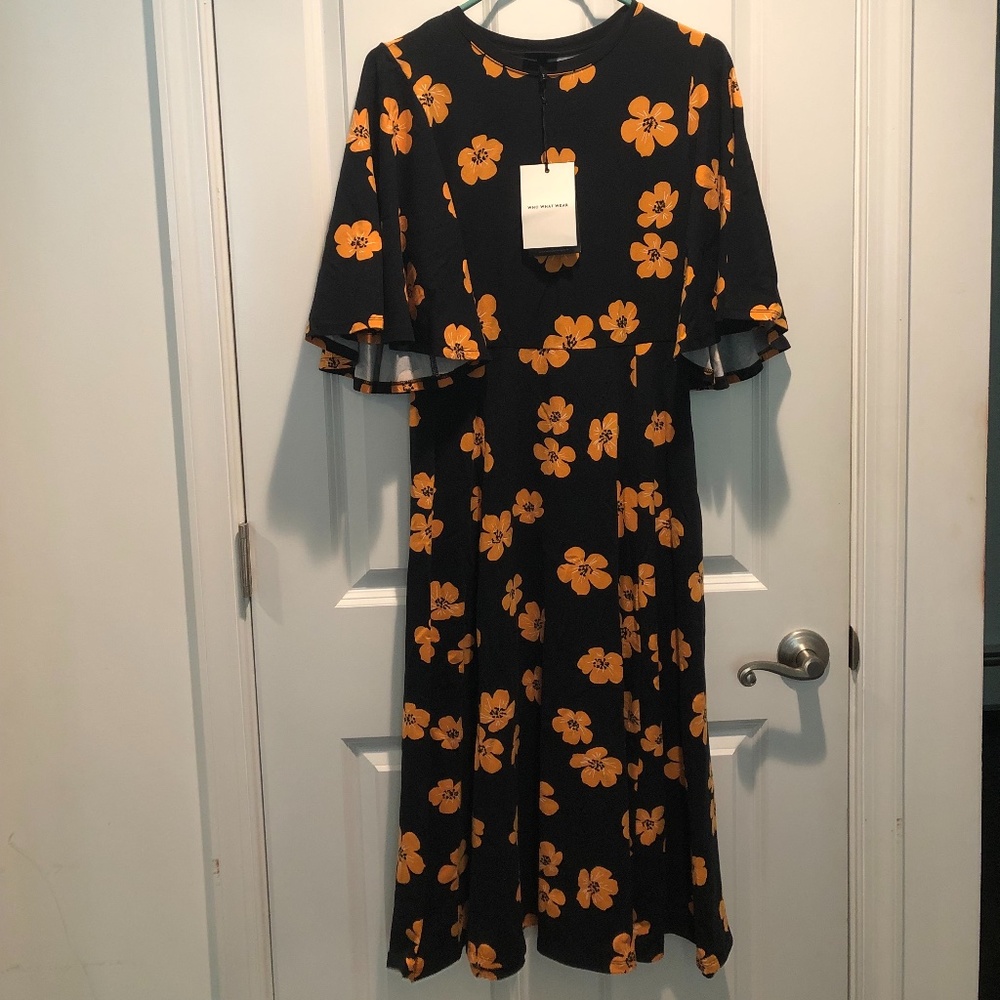 Who What Wear - XS - Black and Orange Flower Dress